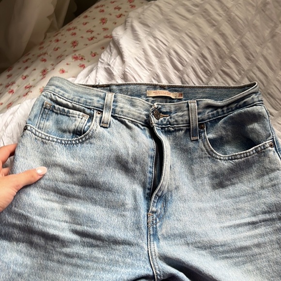 LEVI JEANS LOOSE AND HIGH RISE - Picture 3 of 4